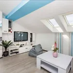 Family House Lea Semesterbostad Krk Town